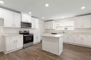 19 Regina Ln, Palm Coast, FL 32164 - Photo 10