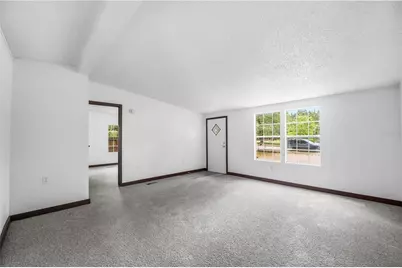 4318 Deerfield Circle W, Macclenny, FL 32063 - Photo 2