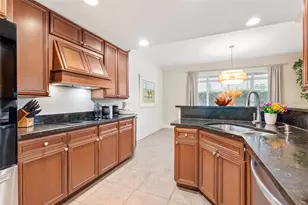 104 Club House Dr, Palm Coast, FL 32137 - Photo 2