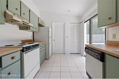 94 Belvedere Lane, Palm Coast, FL 32137 - Photo 8