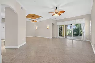 40 Casa Bella Cir, Palm Coast, FL 32137 - Photo 10
