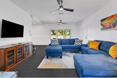 39 E Park Avenue, Saint Augustine, FL 32084 - Photo 4