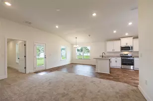 39 Riverina Dr, Palm Coast, FL 32164 - Photo 8