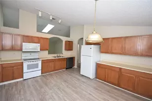 15 White Deer Ln, Palm Coast, FL 32164 - Photo 4