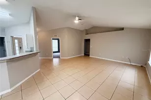 7 Poinsettia Ln, Palm Coast, FL 32164 - Photo 4