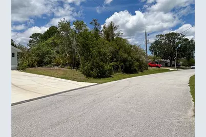 28 Fallwood Lane, Palm Coast, FL 32137 - Photo 2
