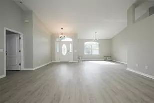 133 Woodhaven Dr, Palm Coast, FL 32164 - Photo 2