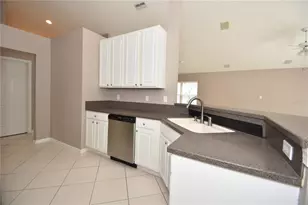 11 Deerfield Ct, Palm Coast, FL 32137 - Photo 10