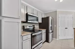 7800 Point Meadows Dr, Jacksonville, FL 32256 - Photo 22