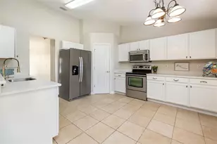 19 Prestwick Ln, Palm Coast, FL 32164 - Photo 6