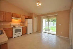 69 Rose Dr, Palm Coast, FL 32164 - Photo 12