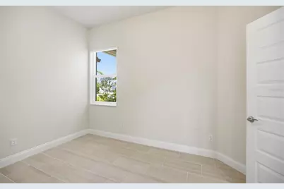 209 Hawthorn Avenue, Palm Coast, FL 32164 - Photo 68