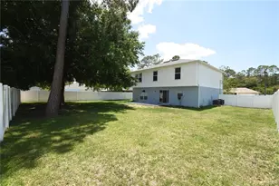 3 Sea Beacon Pl, Palm Coast, FL 32164 - Photo 2