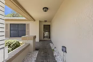 8081 Pagoda Dr, Spring Hill, FL 34606 - Photo 6