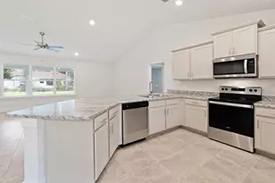 9 Lamar Ln, Palm Coast, FL 32137 - Photo 4