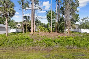 7 Zealand Pl, Palm Coast, FL 32164 - Photo 1