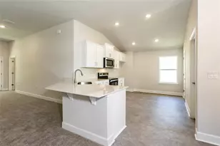 79 Port Royal Dr, Palm Coast, FL 32164 - Photo 2