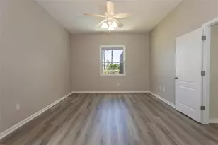 11 Edgewater Dr, Palm Coast, FL 32164 - Photo 16