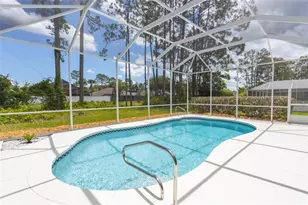 11 Edgewater Dr, Palm Coast, FL 32164 - Photo 2
