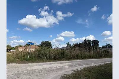 2619 26th Street W, Lehigh Acres, FL 33971 - Photo 4