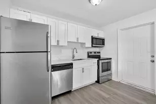 2425 Anastasia Dr, South Daytona, FL 32119 - Photo 8