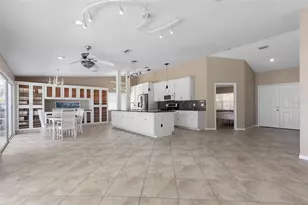 21 Crescent Ct S, Palm Coast, FL 32137 - Photo 12
