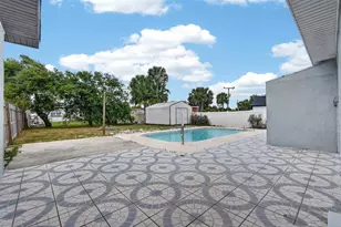 1027 Belaire Dr, Daytona Beach, FL 32118 - Photo 28