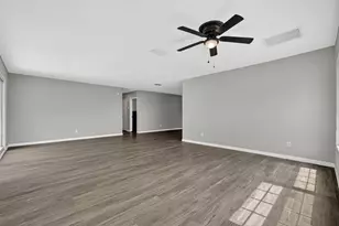 1027 Belaire Dr, Daytona Beach, FL 32118 - Photo 12