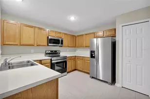 6111 Maggies Cir, Jacksonville, FL 32244 - Photo 8