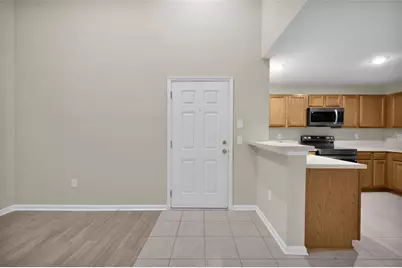 6111 Maggies Circle #110, Jacksonville, FL 32244 - Photo 4