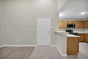 6111 Maggies Cir, Jacksonville, FL 32244 - Photo 4