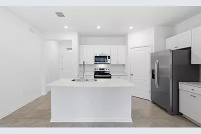 288 Redbud Road, Palm Coast, FL 32137 - Photo 12