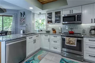 20 Broadmore Cir, Palm Coast, FL 32137 - Photo 10