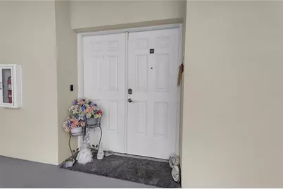 2801 S Ridgewood Avenue #502, South Daytona, FL 32119 - Photo 2