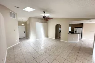 36 Port Royal Dr, Palm Coast, FL 32164 - Photo 4