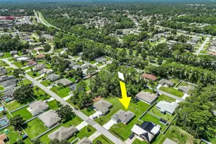 35 Palm Leaf Ln, Palm Coast, FL 32164 - Photo 8