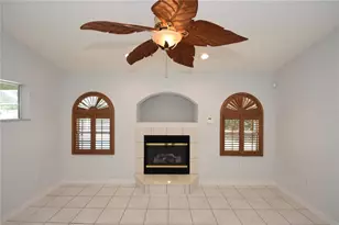 17 White Hall Dr, Palm Coast, FL 32164 - Photo 10