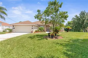 30 Coleridge Ct, Palm Coast, FL 32137 - Photo 2