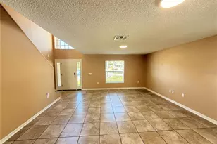 4 Princess Geraldine Pl, Palm Coast, FL 32164 - Photo 2
