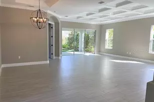 7 Oasis Cir, Palm Coast, FL 32137 - Photo 2