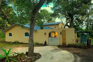 3 Elizabeth Dr E, Palm Coast, FL 32137 - Photo 2