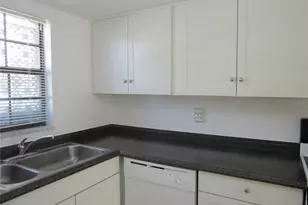 [Address not provided], Daytona Beach, FL 32118 - Photo 4