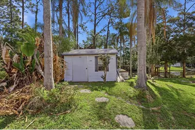 122 Belleaire Drive, Palm Coast, FL 32137 - Photo 10