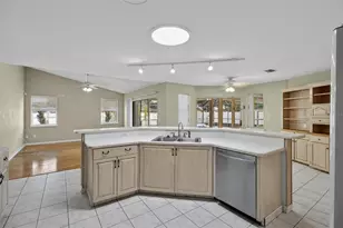 77 Folcroft Ln, Palm Coast, FL 32137 - Photo 18