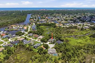 11 Cayuga Ct, Palm Coast, FL 32137 - Photo 1