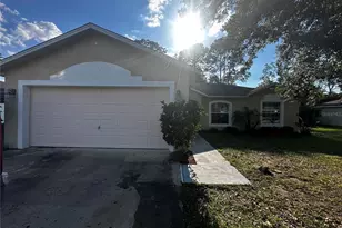 18 Red Clover Ln, Palm Coast, FL 32164 - Photo 2