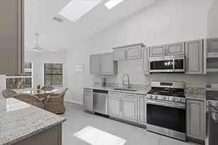 21 Waterford Pl, Palm Coast, FL 32164 - Photo 4