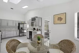 21 Waterford Pl, Palm Coast, FL 32164 - Photo 8