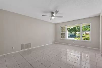 107 Wimbledon Court, Port Orange, FL 32127 - Photo 10