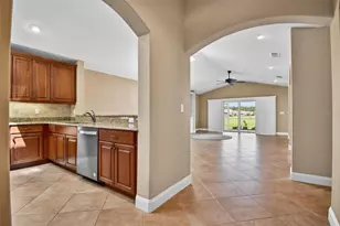 108 Golfview Ct, Bunnell, FL 32110 - Photo 8